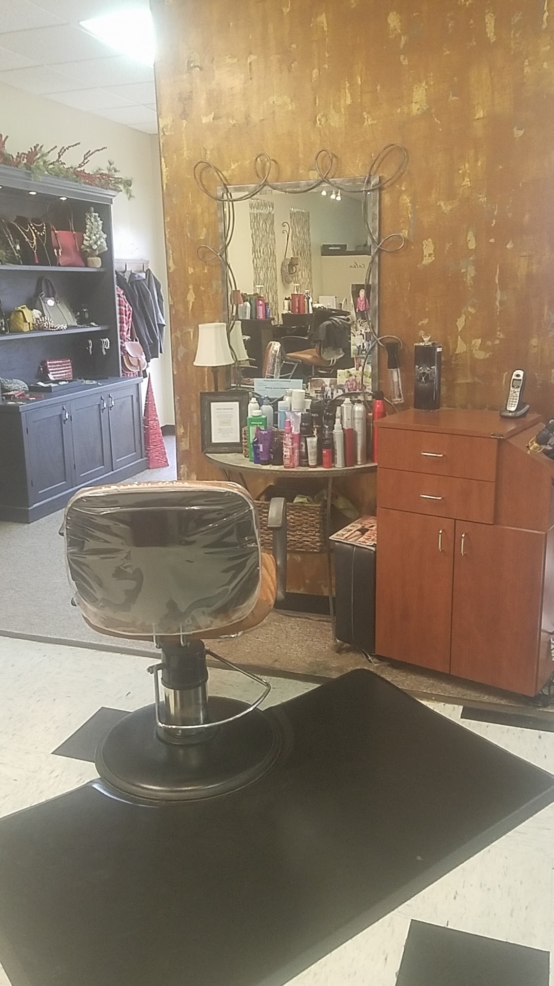 Tres Belle A Salon