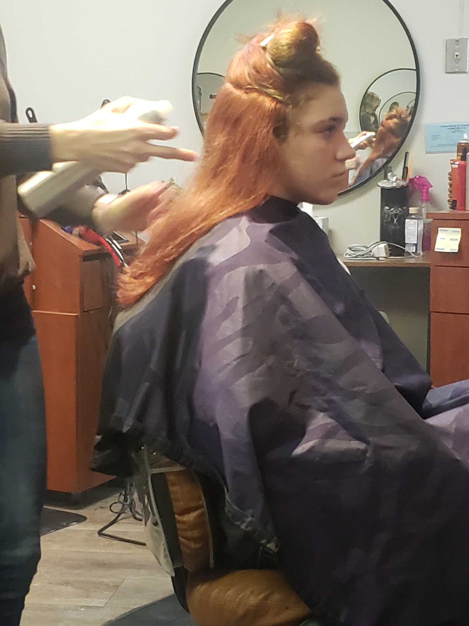 Tres Belle A Salon 5